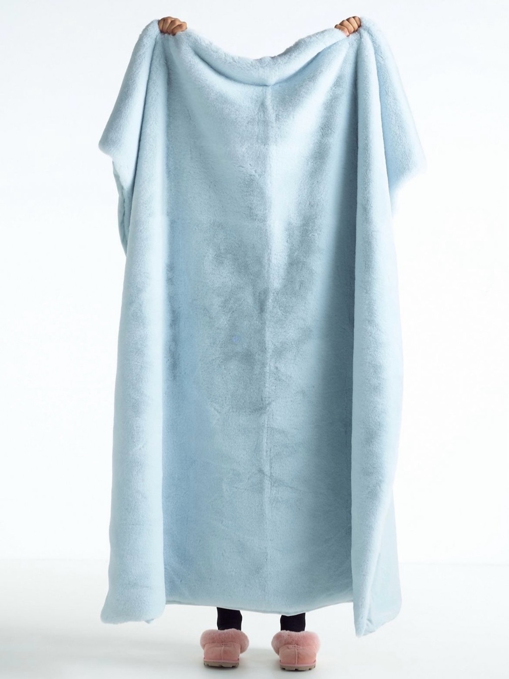Anthropologie Throw Blanket 60x70 Sophie Faux Fur Sky/Ice Blue NWT Rare
